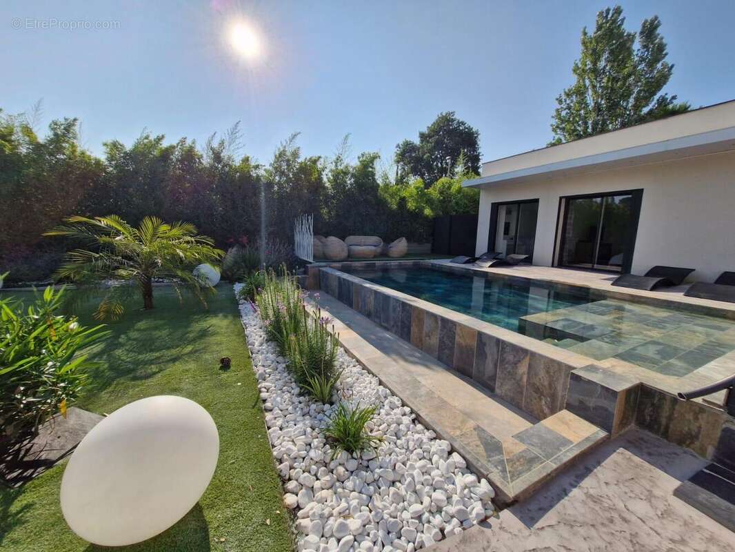 Maison à CASTELNAU-LE-LEZ