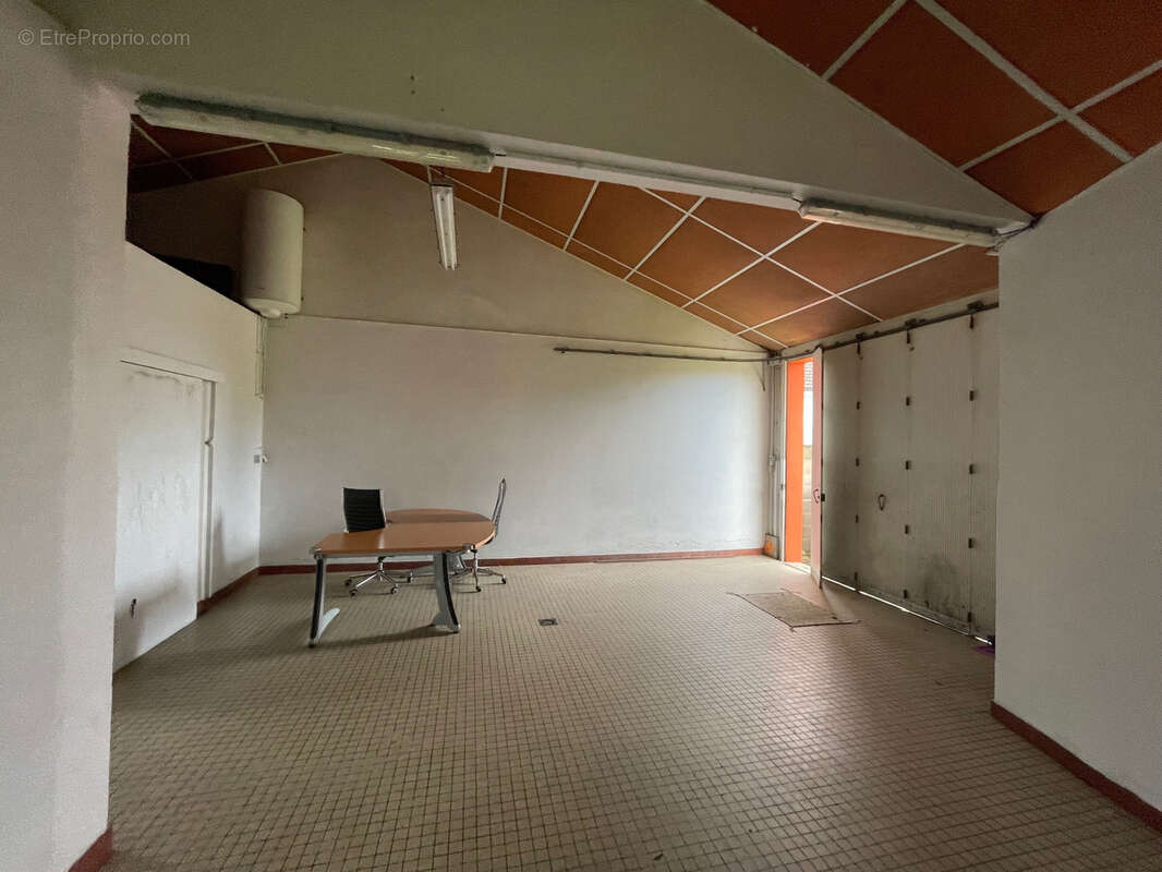 Commerce à SAINT-AIGNAN-GRANDLIEU