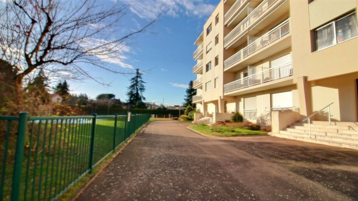 Appartement à RIORGES