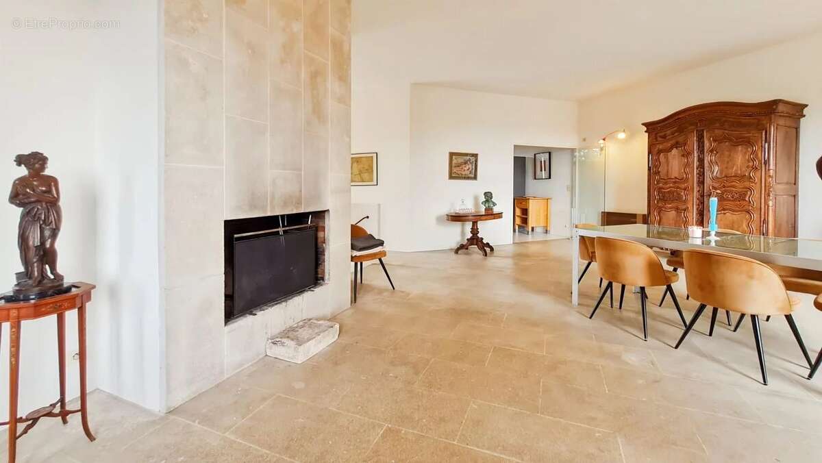 Maison à LES ANGLES