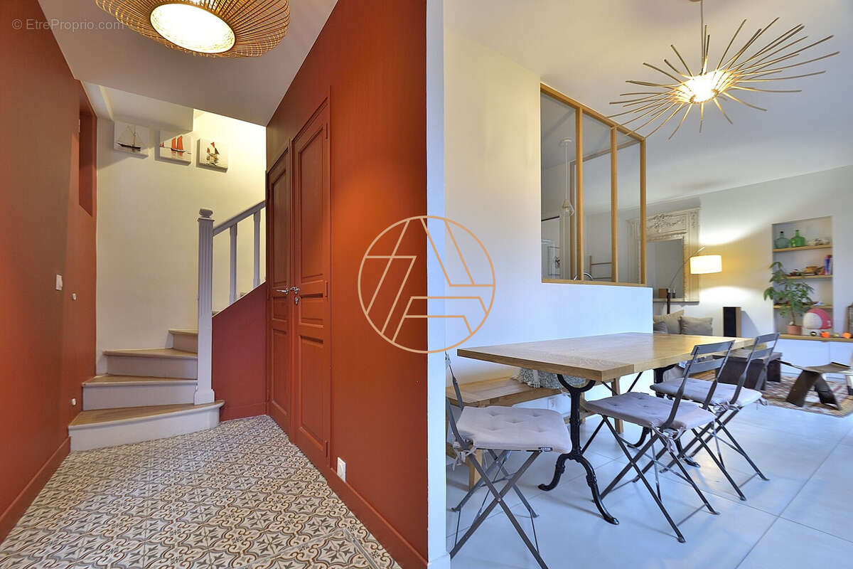 Maison à SAINT-MAUR-DES-FOSSES