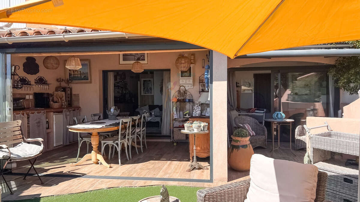 Appartement à LES ISSAMBRES