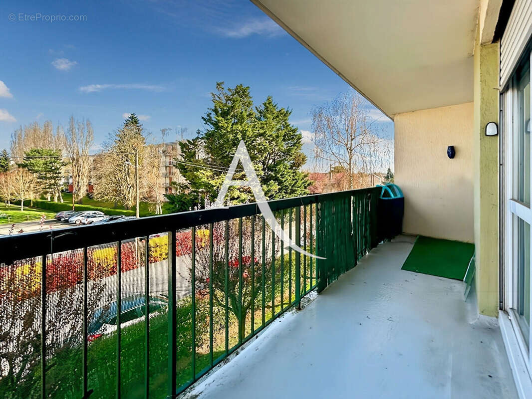 Appartement à BOIS-D'ARCY