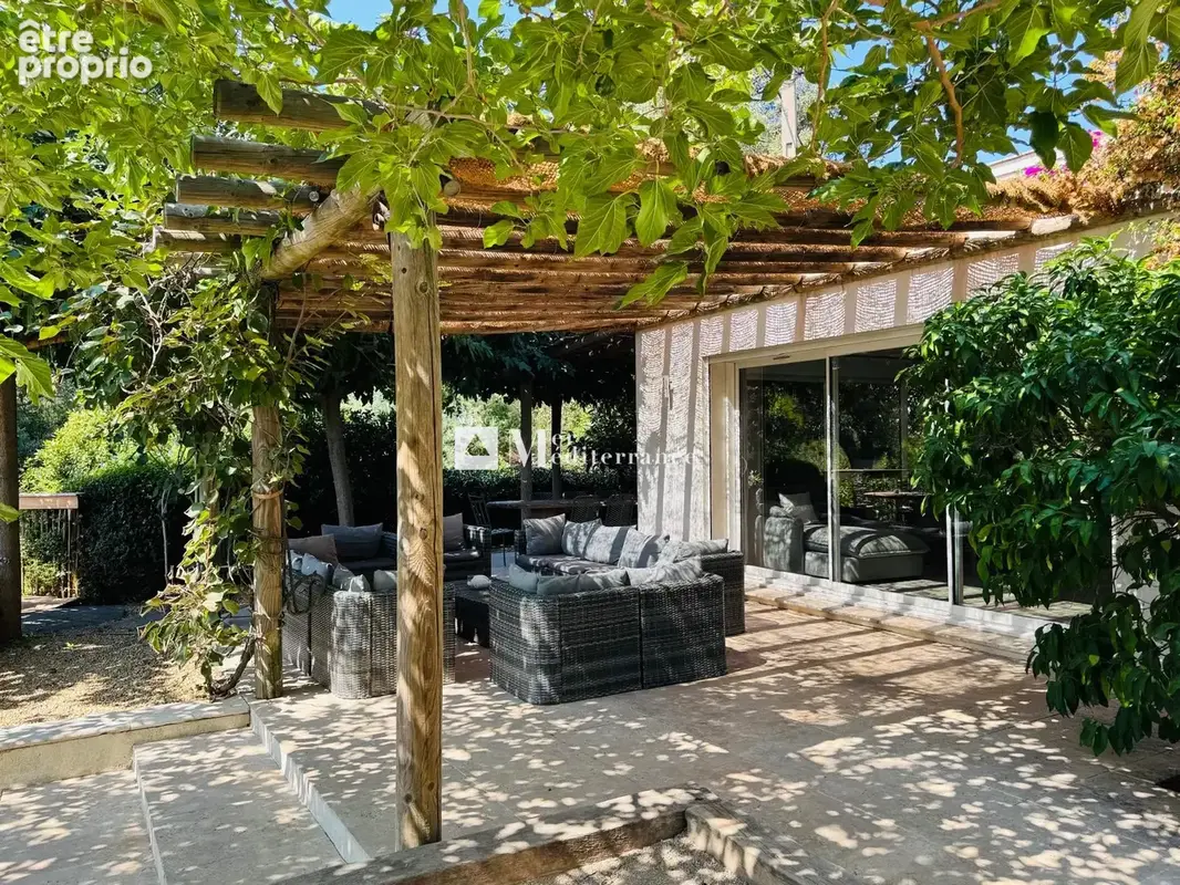 Villa de plain-pied - 175m2 - Gigaro, La Croix-Valmer (83420) - photo 4