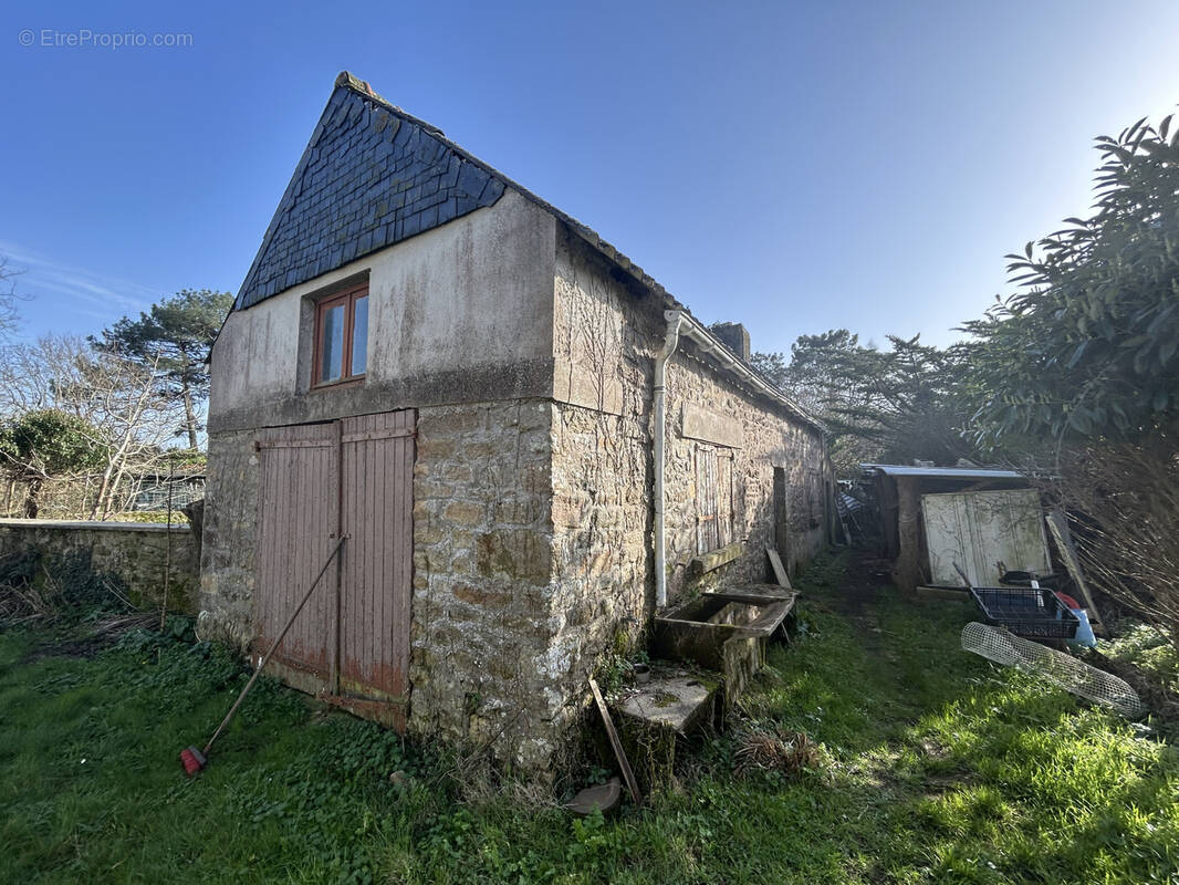 Terrain à CRACH