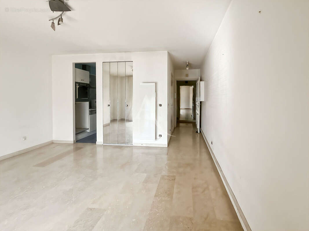 Appartement à LE CANNET