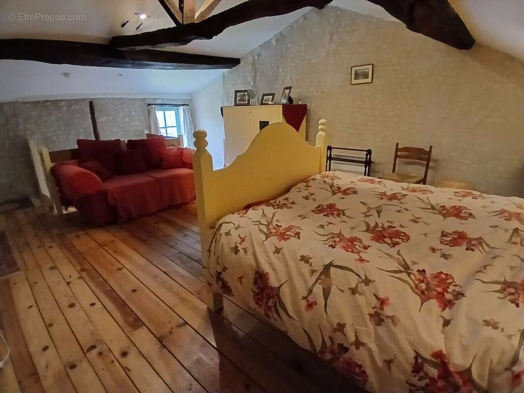 Deux maisons pittoresques en pierre situés à la campagne - photo 13