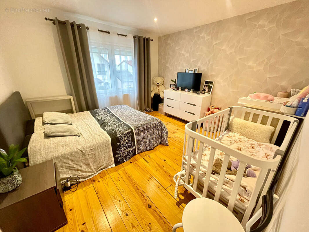 Appartement à COLOMBES