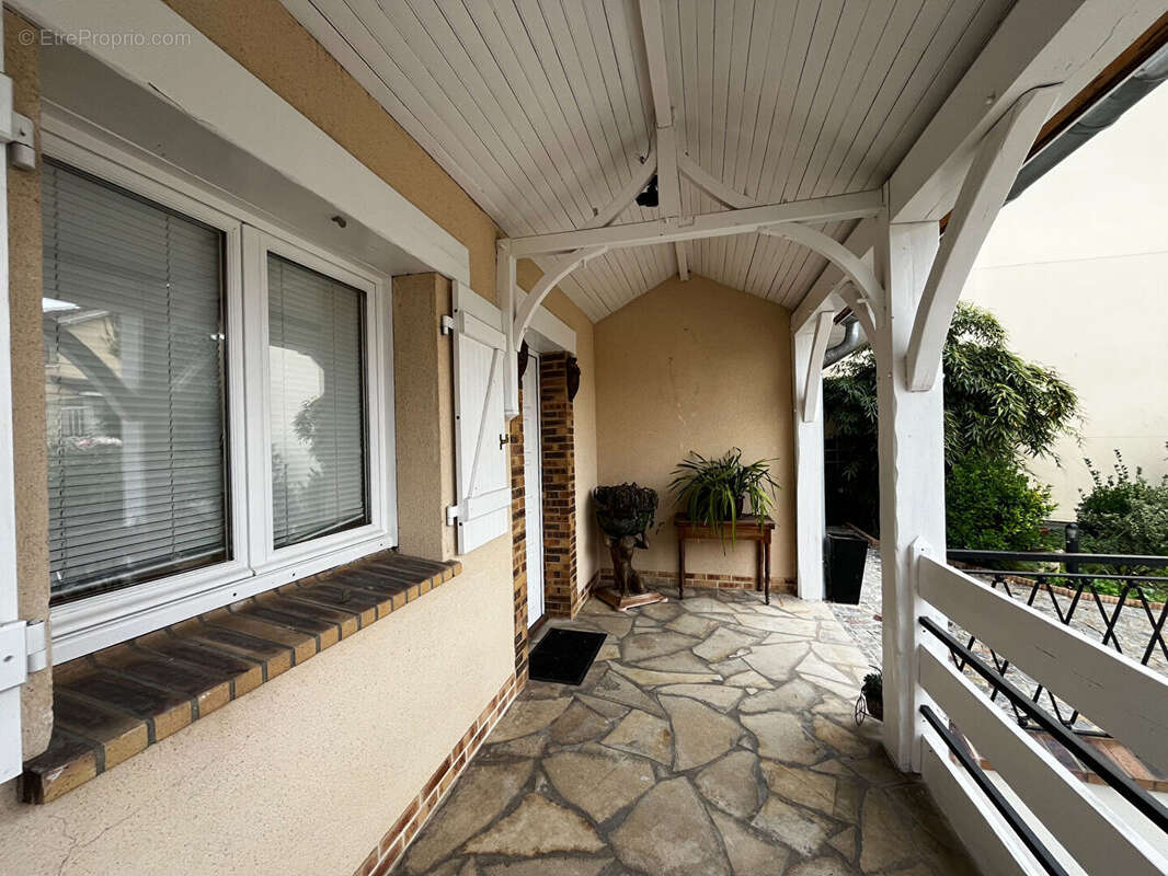 Maison à PIERREFITTE-SUR-SEINE