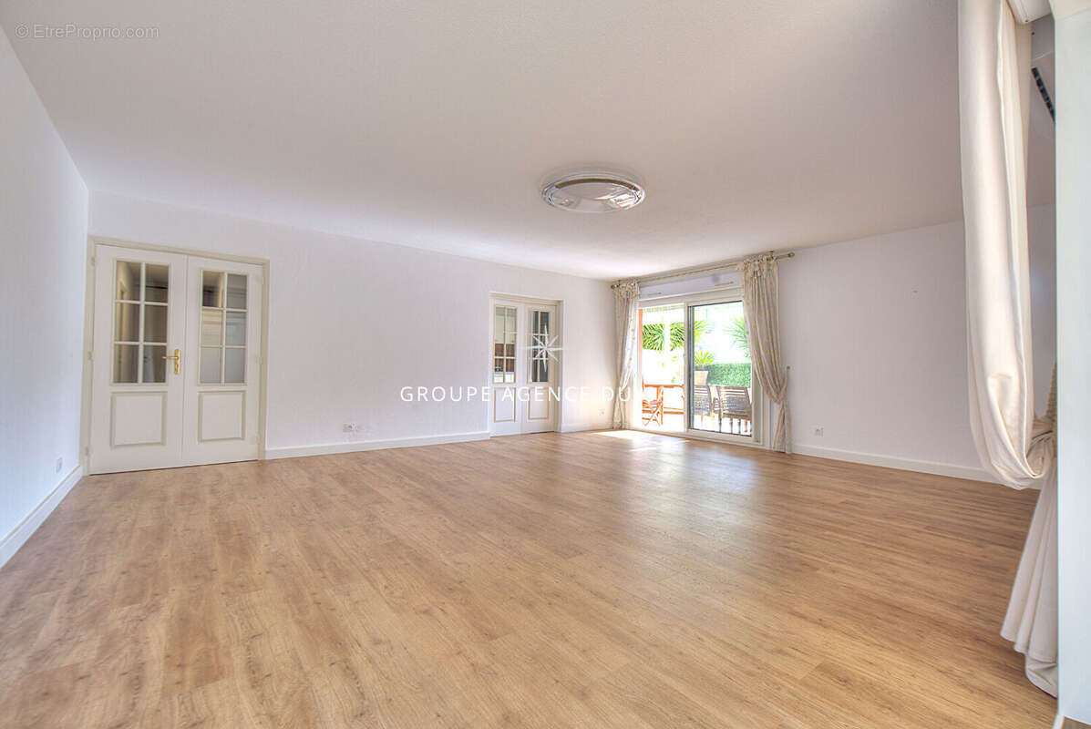 Appartement à SAINT-RAPHAEL