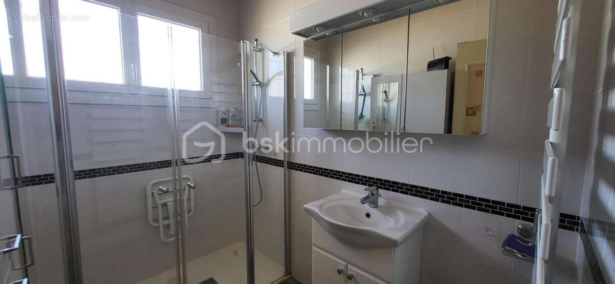 Maison familiale de plain-pied – La Chapelle-Saint-Mesmin - photo 5