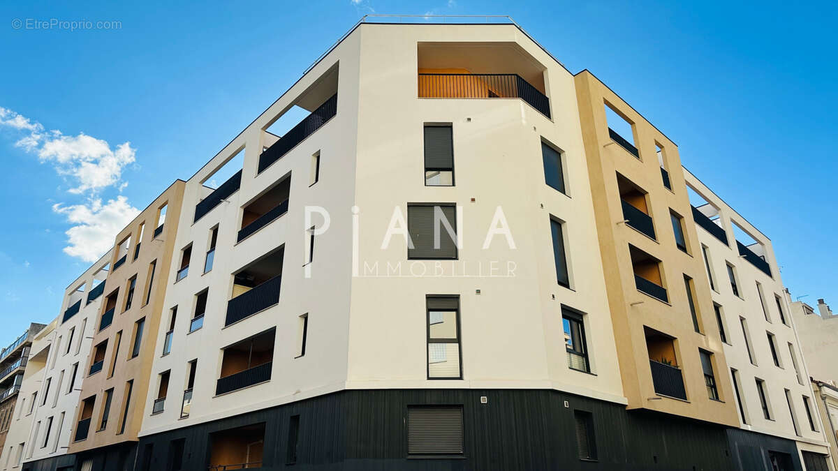 Appartement à MARSEILLE-5E