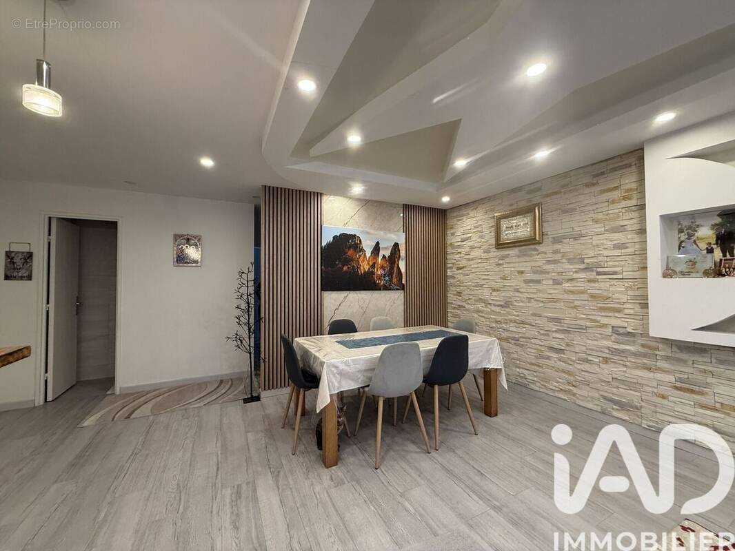 Photo 1 - Appartement à CHENNEVIERES-SUR-MARNE