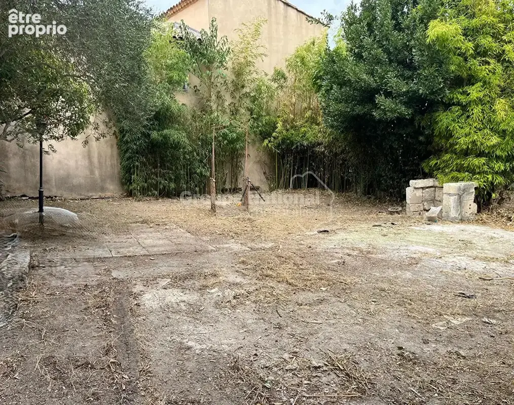 Terrain à SUSSARGUES
