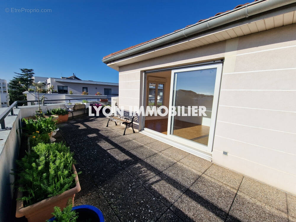 Appartement à LYON-8E