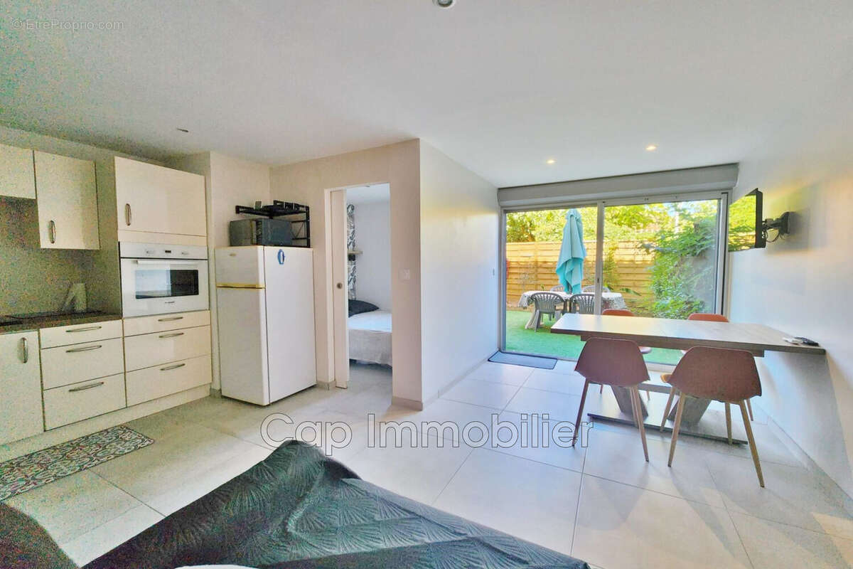 Appartement 29 m² à Agde  - photo 2