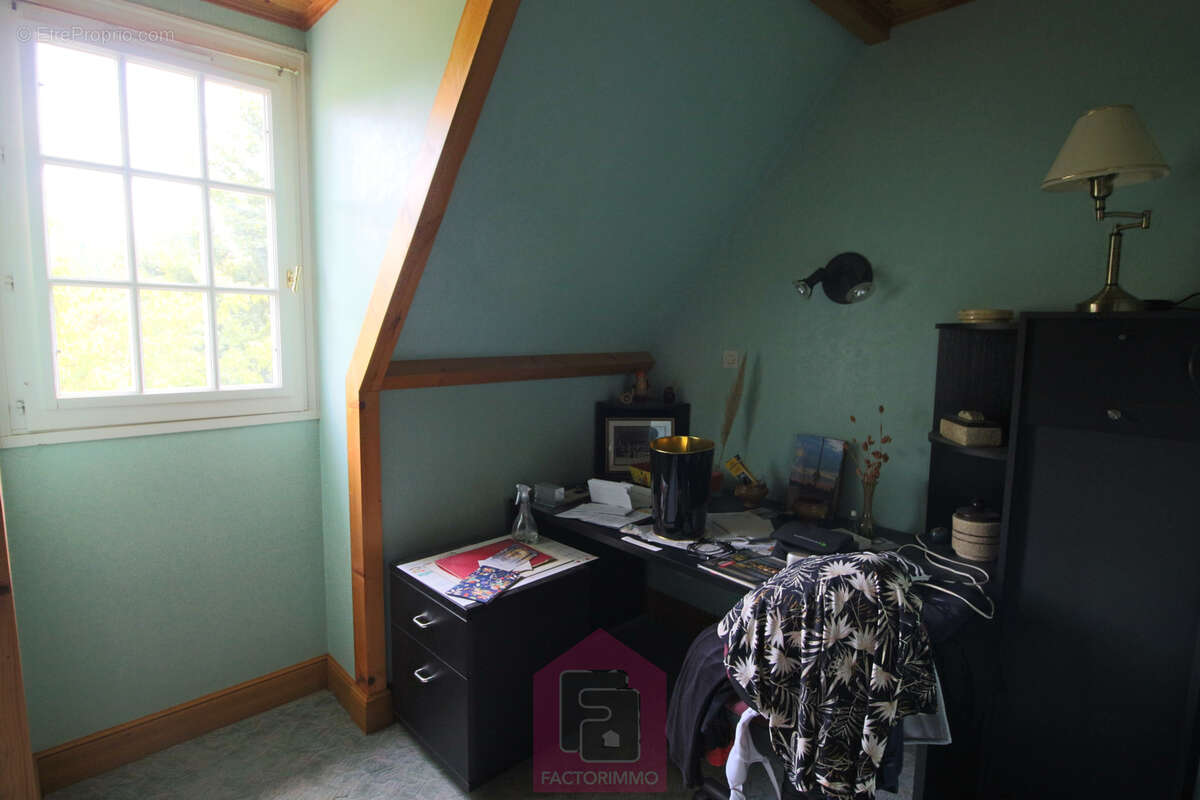 Maison familiale aux abords de Prayssac   Grand terrain et beau potentiel à exploiter ! - photo 20