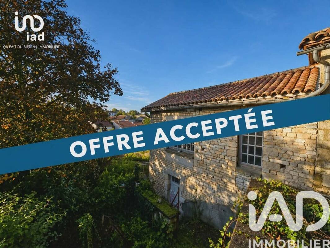 Photo 1 - Maison à RUFFEC