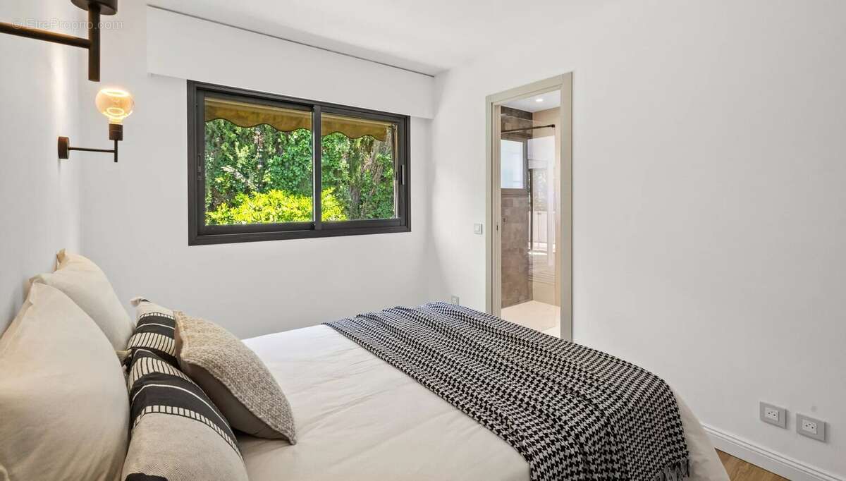 Appartement à LE CANNET