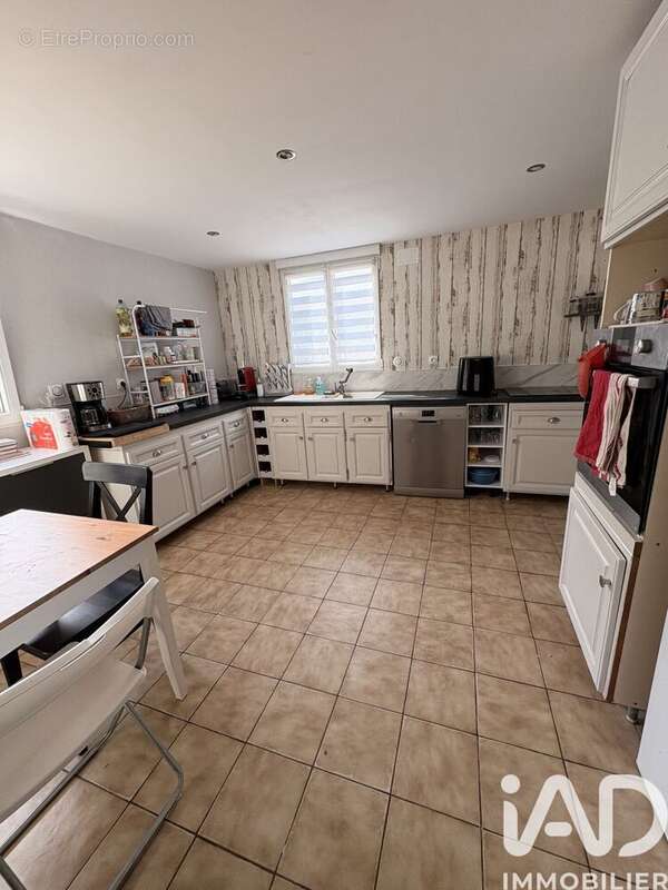 Maison 125 m² à Pougy  - photo 6