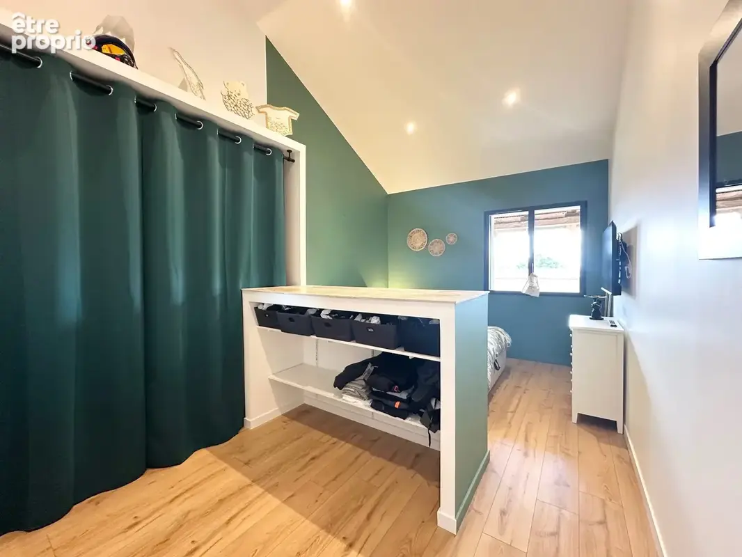 Chambre parentale avec dressing de 15.7 m²