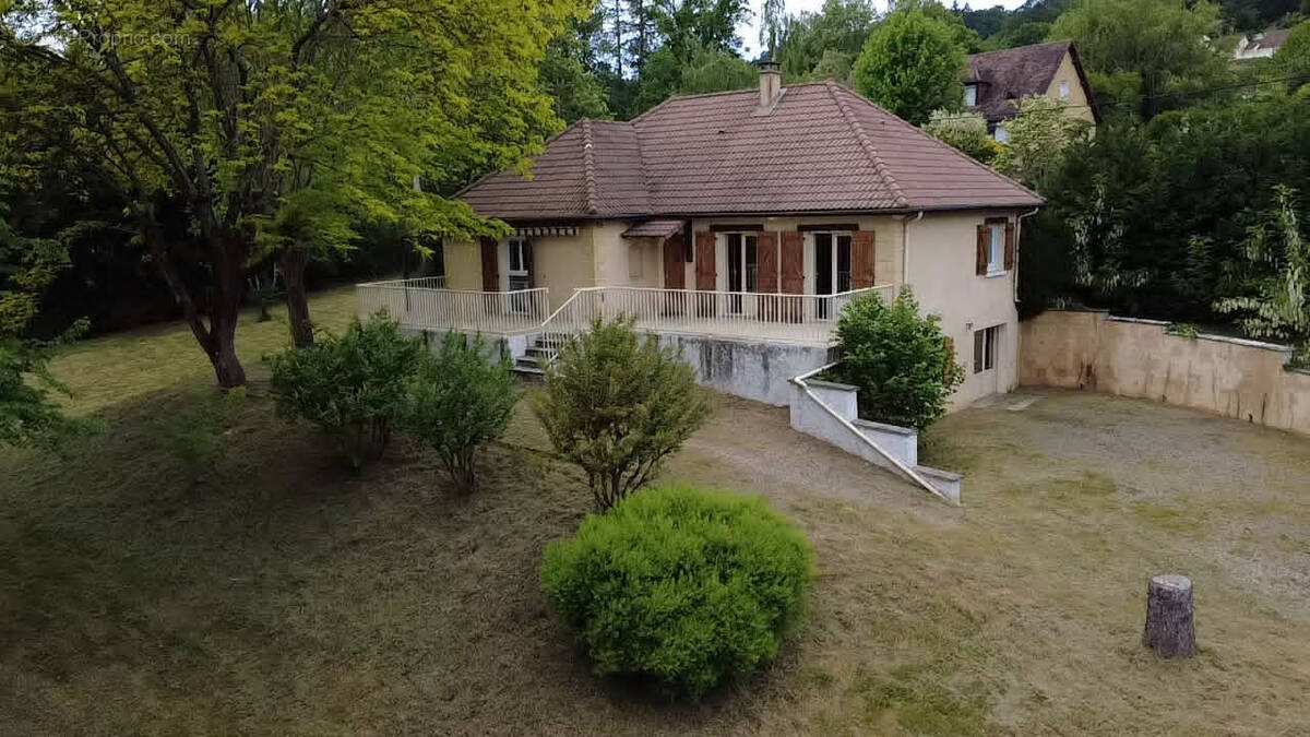 Maison à CUBLAC