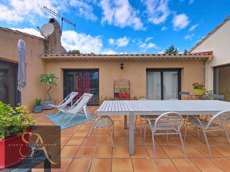 Maison à RIEUX-EN-VAL