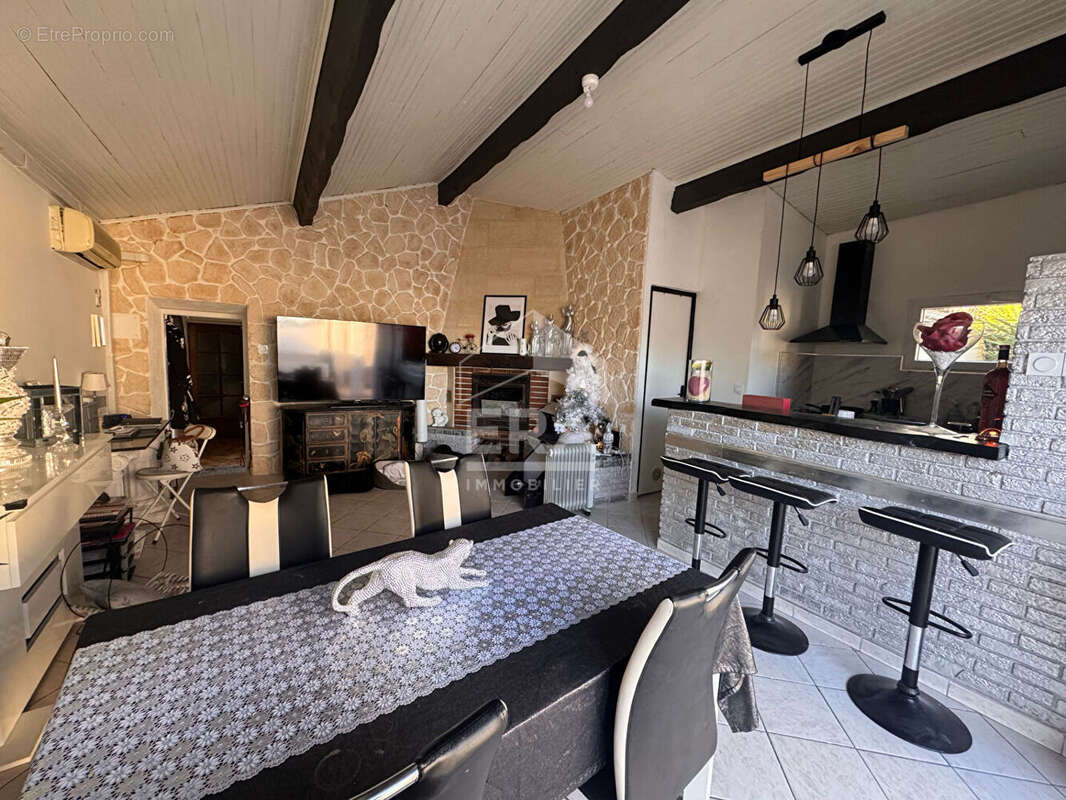 Maison à BAYON-SUR-GIRONDE
