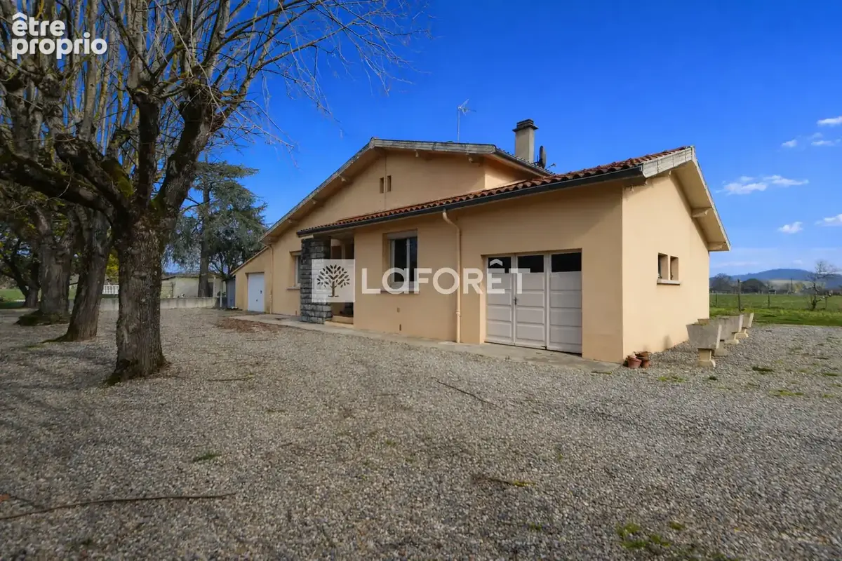 Maison T4 avec jardin et double garage à vendre AMBRES - photo 8