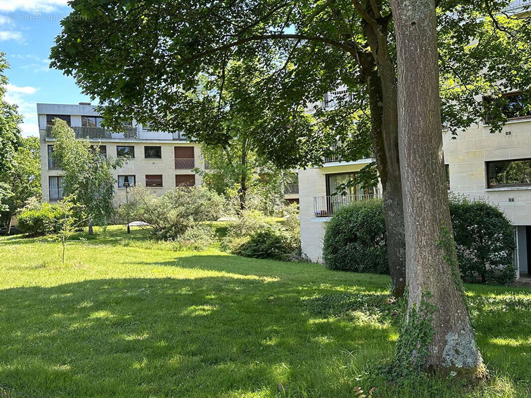 Appartement à MAISONS-LAFFITTE