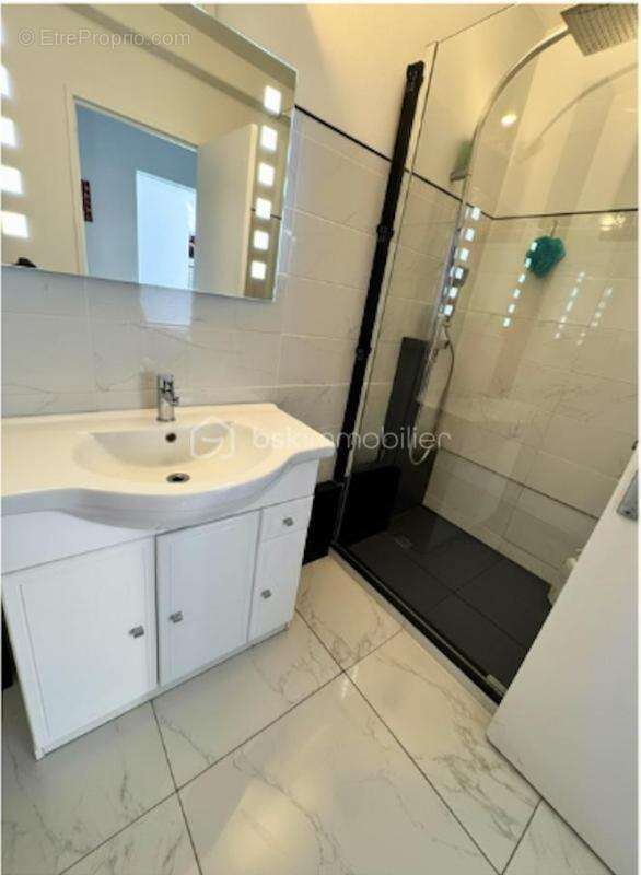 Appartement à LA VALETTE-DU-VAR