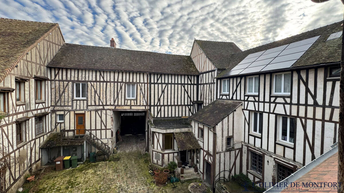 Appartement à HOUDAN