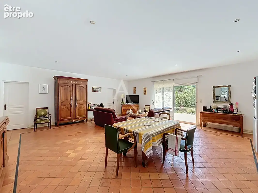 Maison Chateau Gontier Sur Mayenne 6 pièce(s) 136m² - photo 4