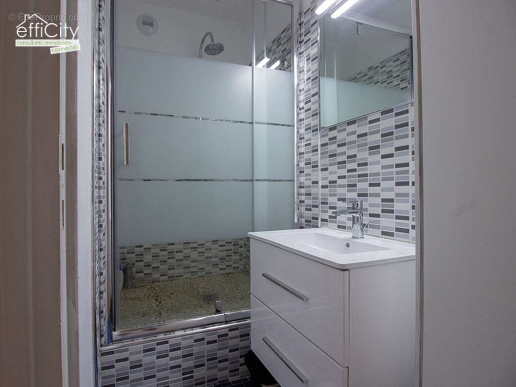 Appartement à TASSIN-LA-DEMI-LUNE