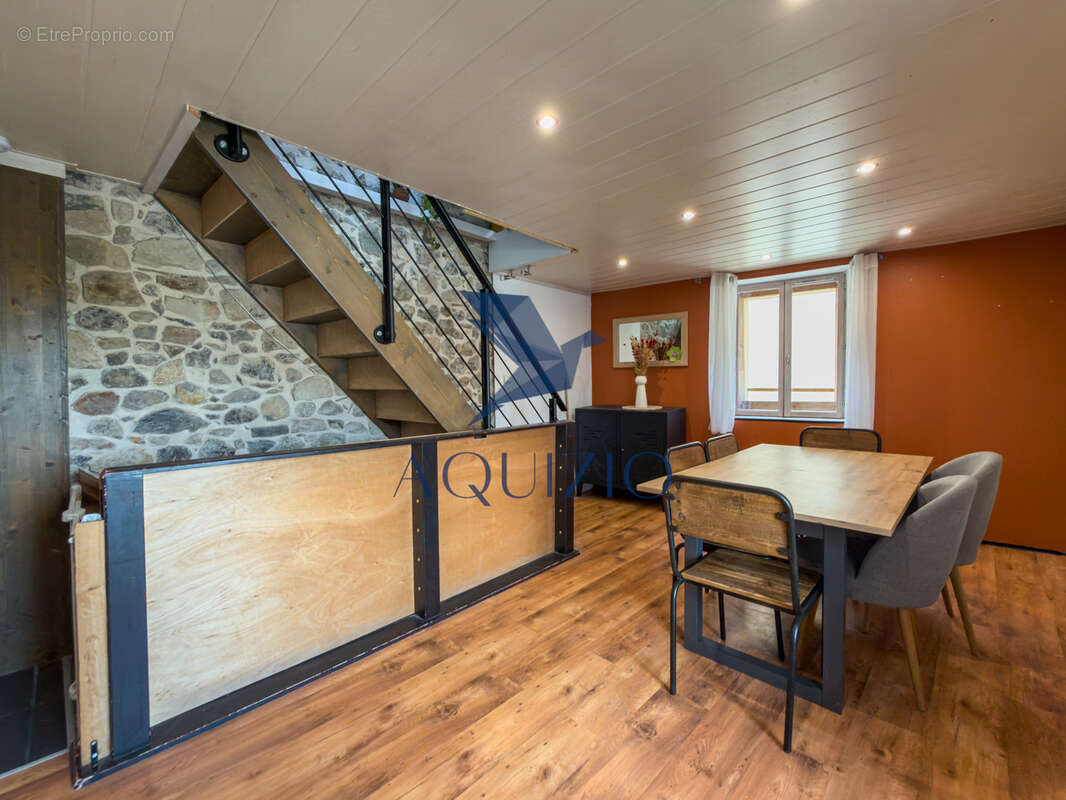 Maison à VIUZ-EN-SALLAZ