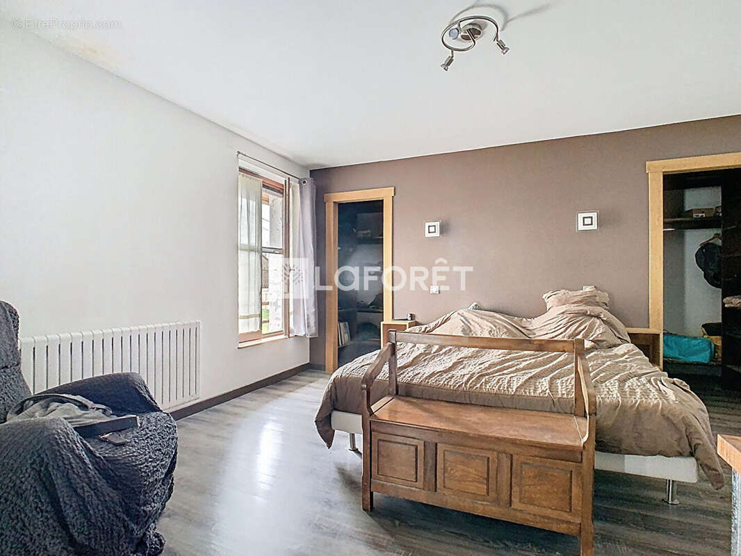 Maison à DOMMARTIN-SOUS-HANS