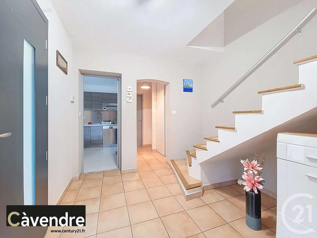 Maison à VEDENE