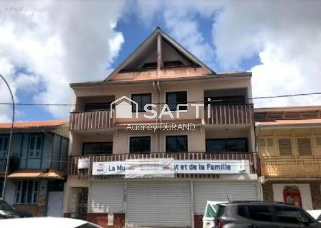 Photo 1 - Commerce à CAYENNE