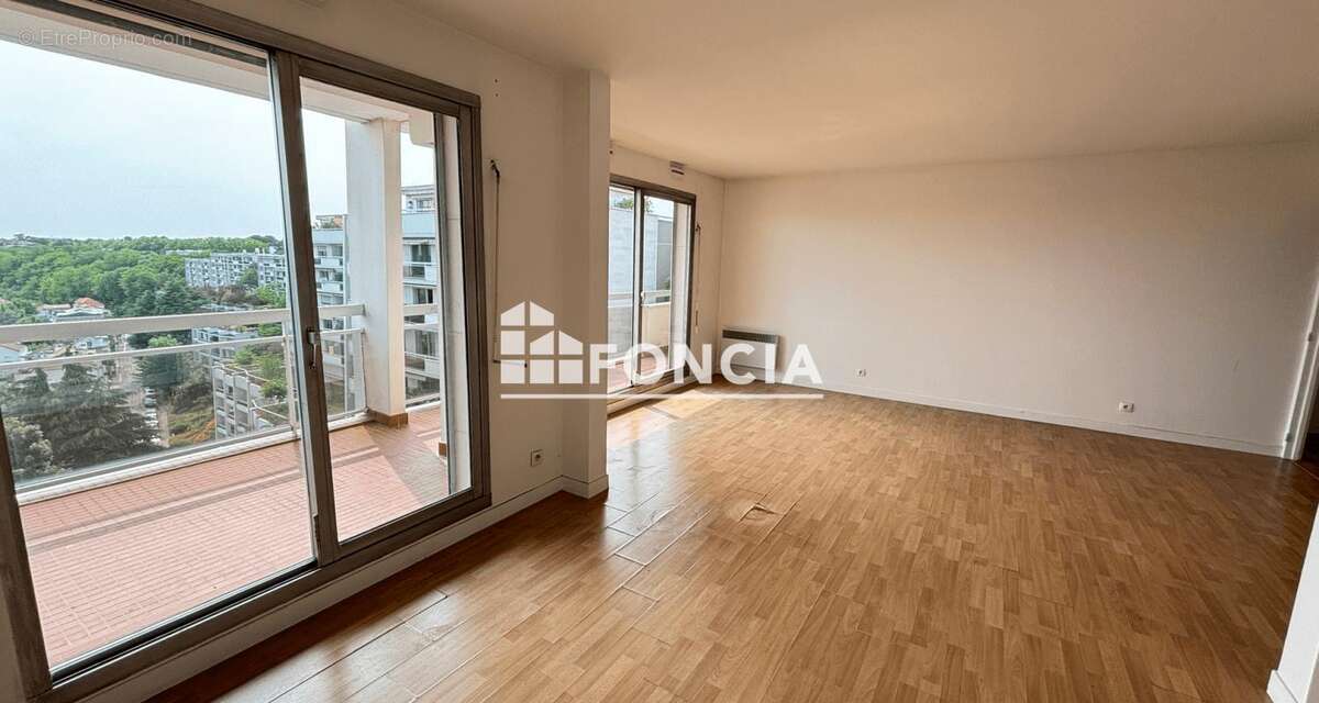 Appartement à NOGENT-SUR-MARNE