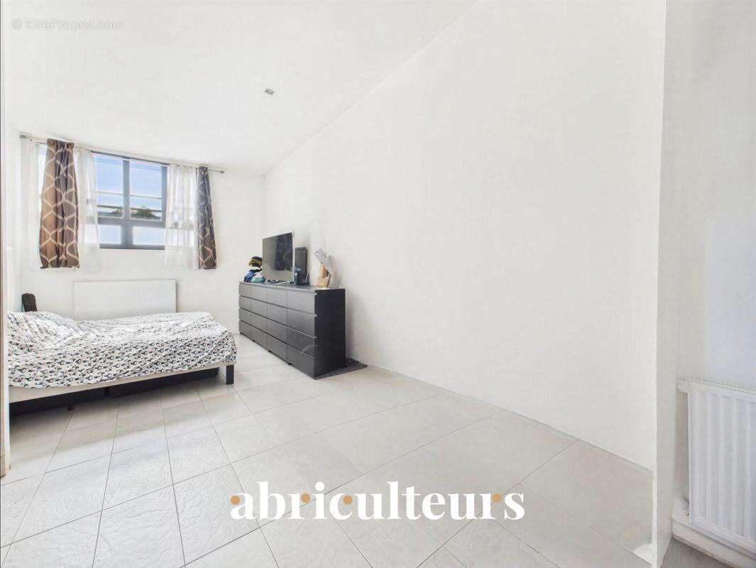 Loft - Spacieux, Lumineux et avec Terrasse en vente dans le centre ville de Champigny-sur-Marne (94500) - photo 16
