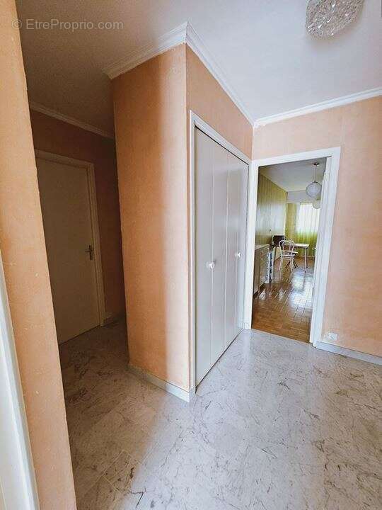 Appartement 76 m² à Le Cannet  - photo 3