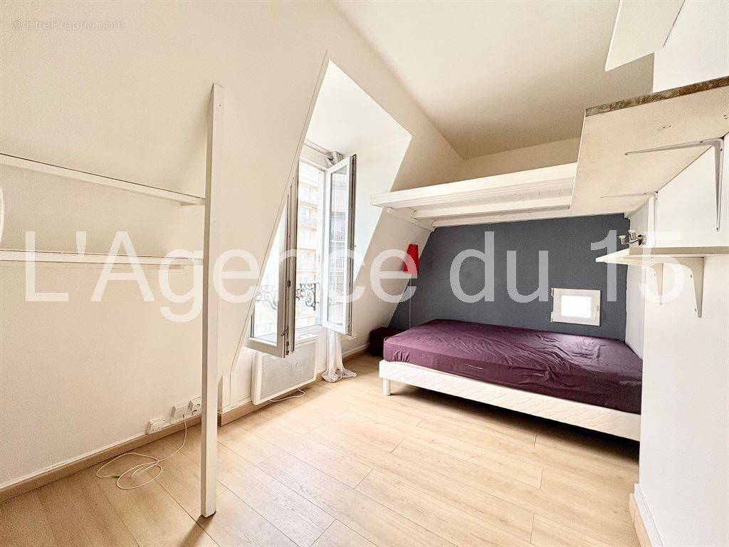 Appartement à PARIS-15E