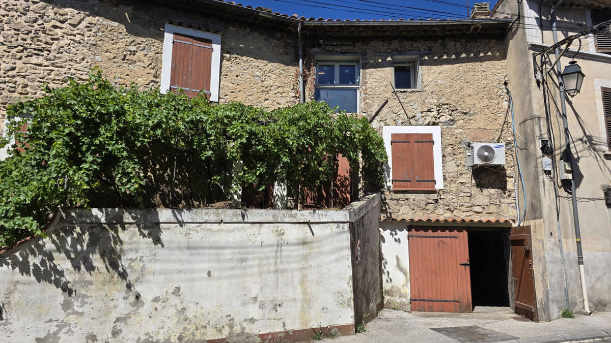 Maison à MEOUNES-LES-MONTRIEUX