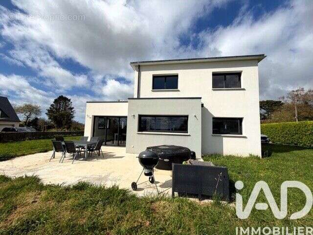 Maison 113 m² à Gourlizon  - photo 2