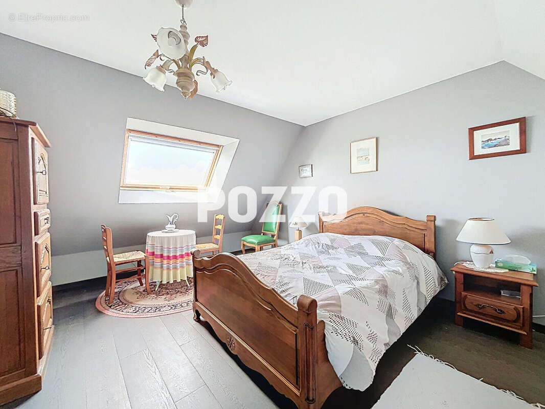 Maison à DONVILLE-LES-BAINS