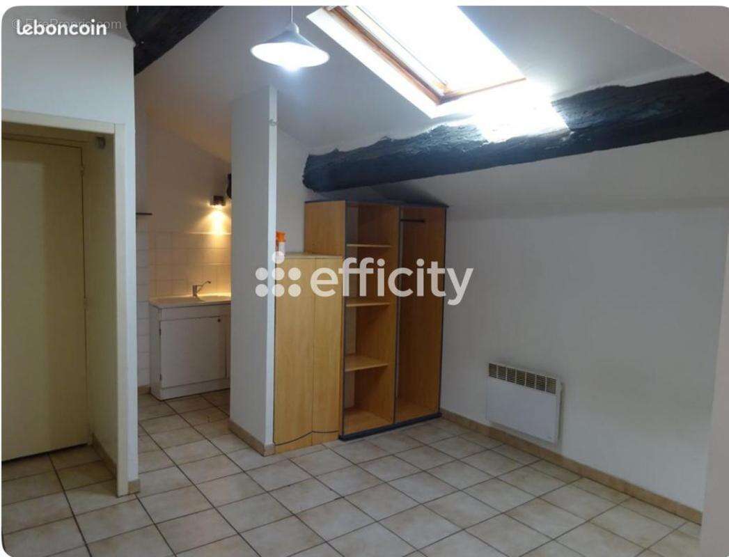 Appartement 387 m² à Ales  - photo 3