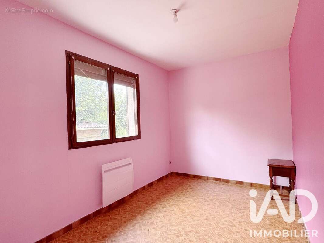 Maison 81 m² à Croixrault  - photo 8
