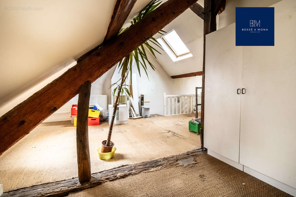 Appartement à PARIS-14E