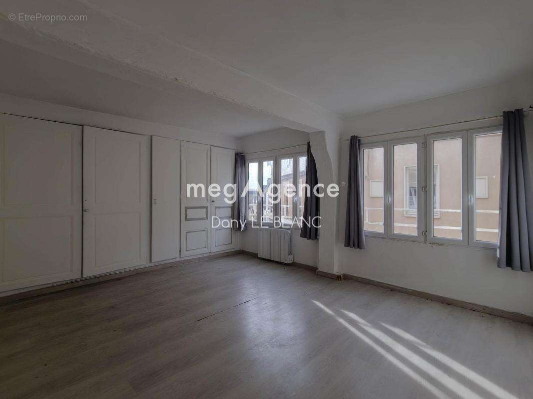 Appartement à ILLIERS-COMBRAY