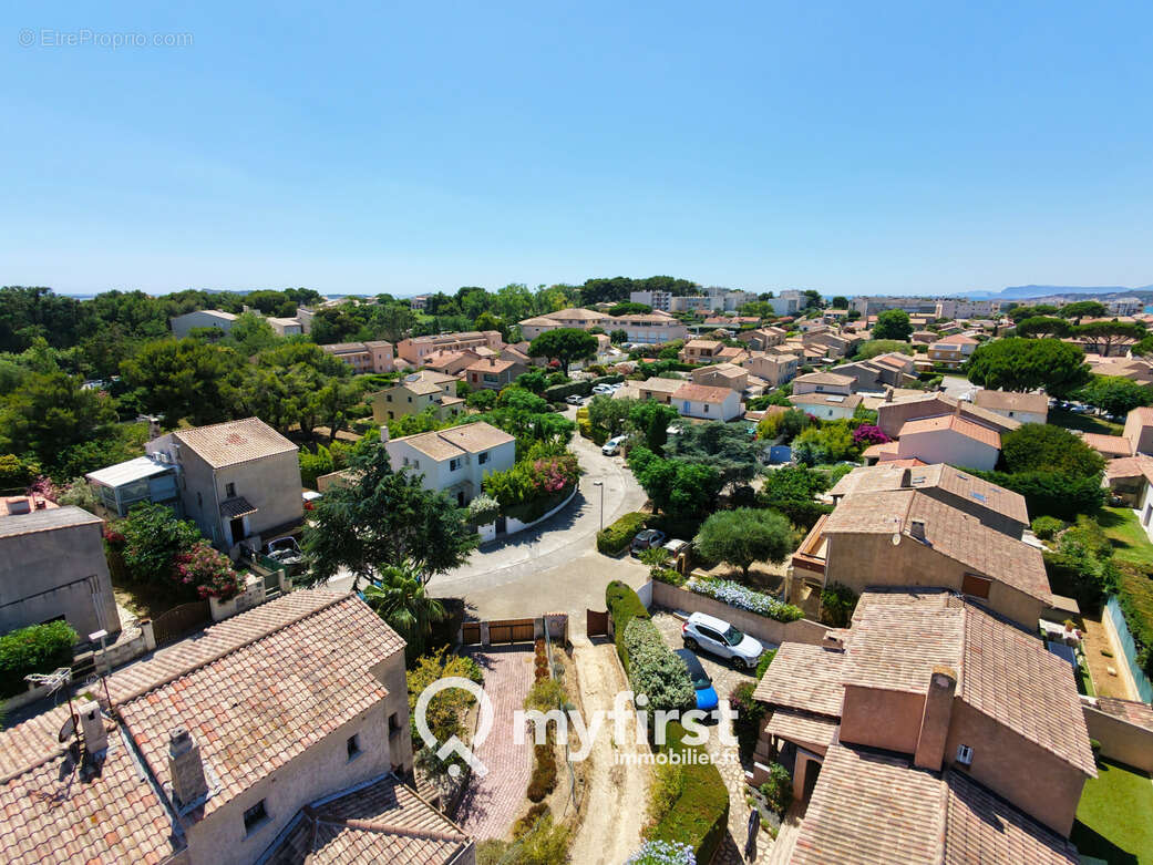 Maison à SIX-FOURS-LES-PLAGES